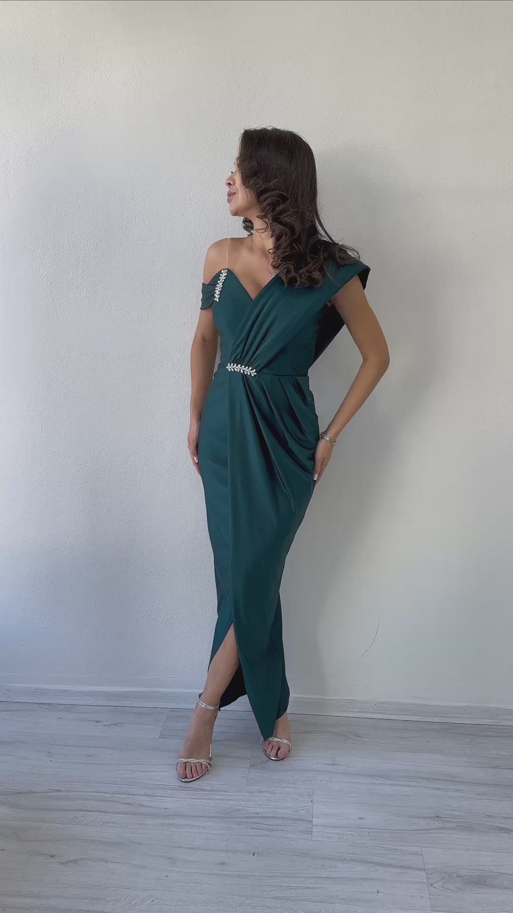 Tek Omuz Taş Detaylı Drapeli Midi Boy Abiye Elbise