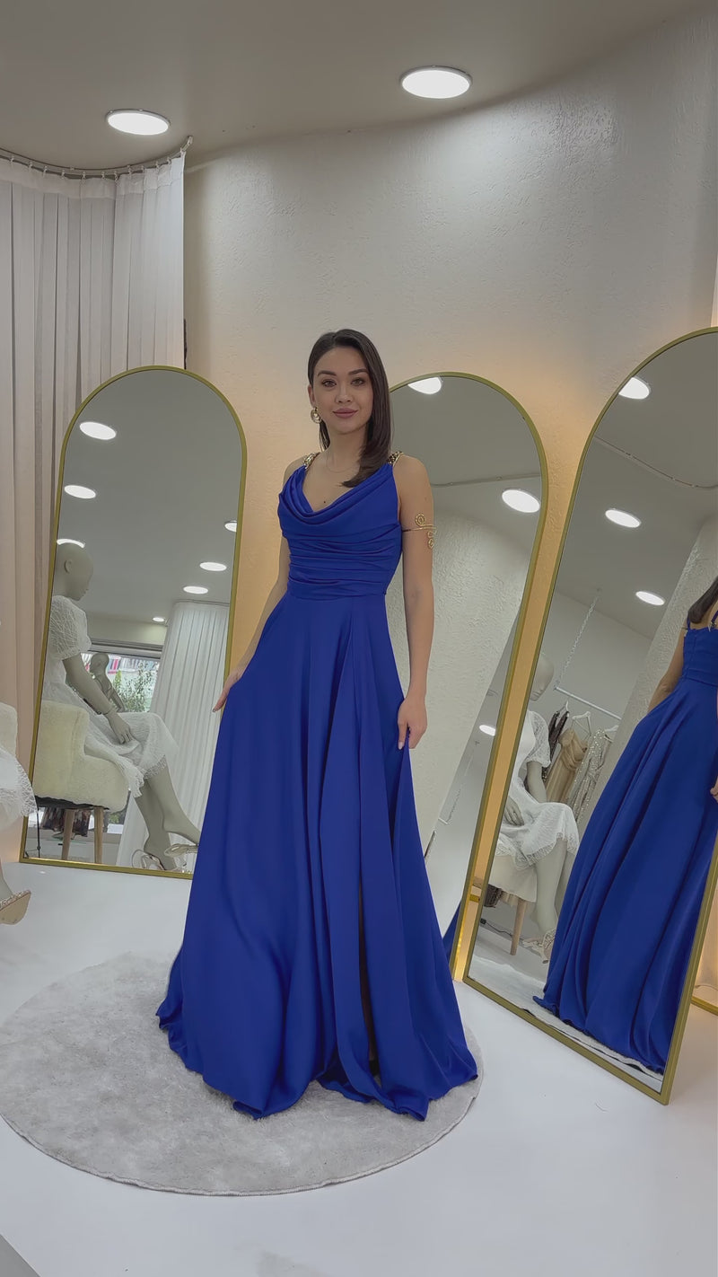 Gold Askılı Ön Drapeli Saten Yırtmaçlı 