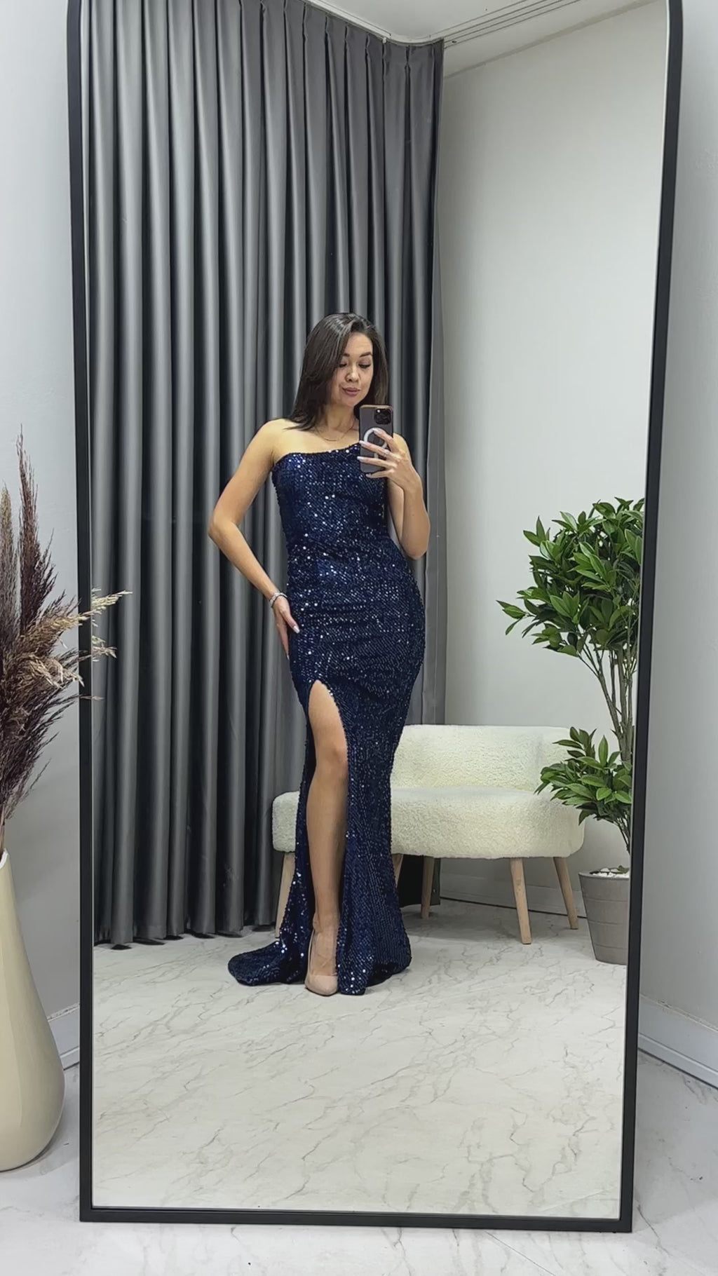 Lacivert Tek Omuz Payet Yırtmaçlı Balık Abiye Elbise