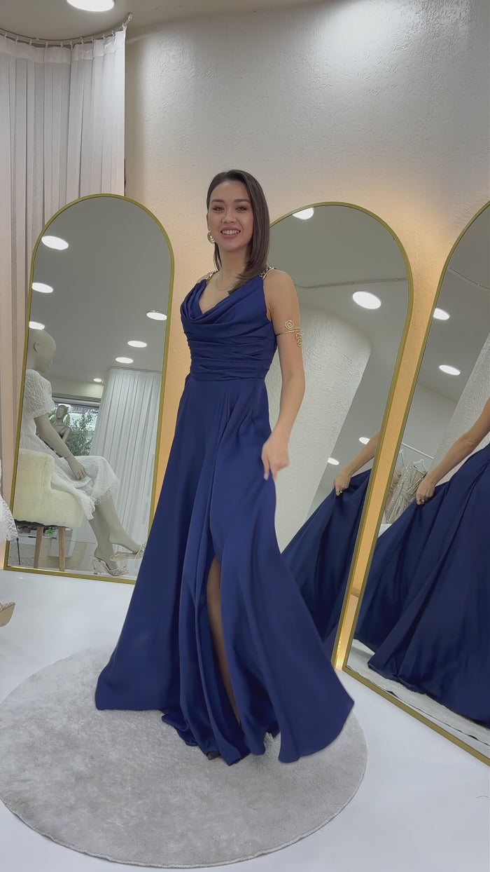 Gold Askılı Ön Drapeli Saten Yırtmaçlı 