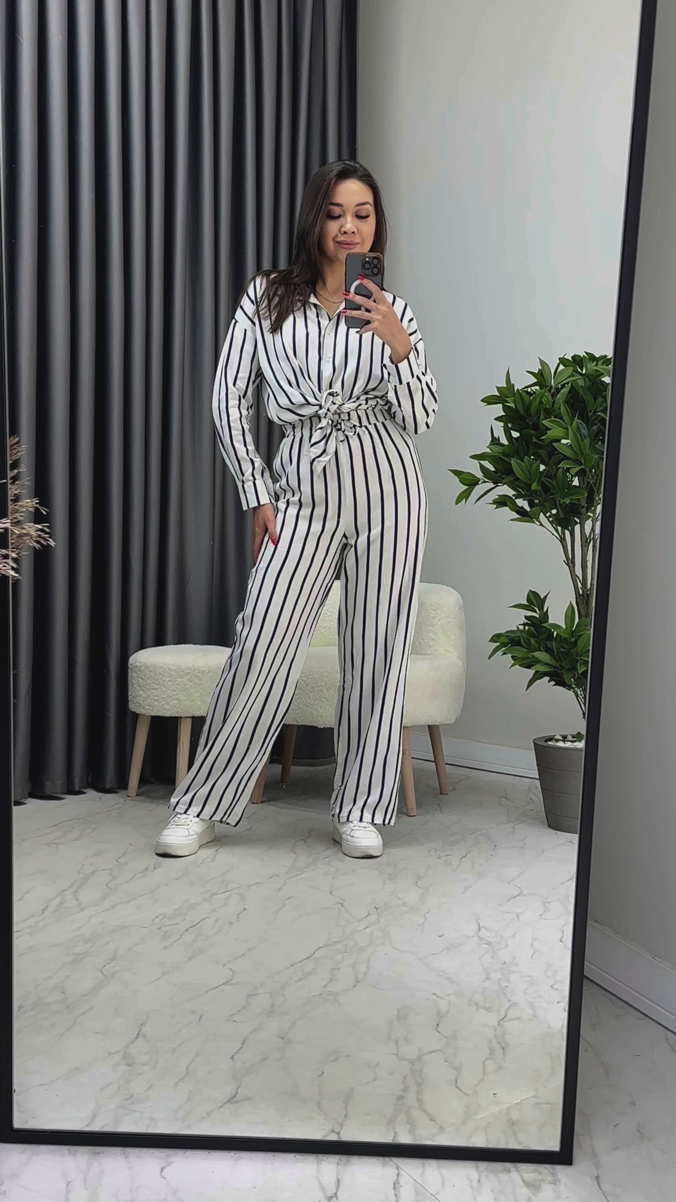 Beyaz Lacivert Çizgili Gömlek Pantolon İkili Takım