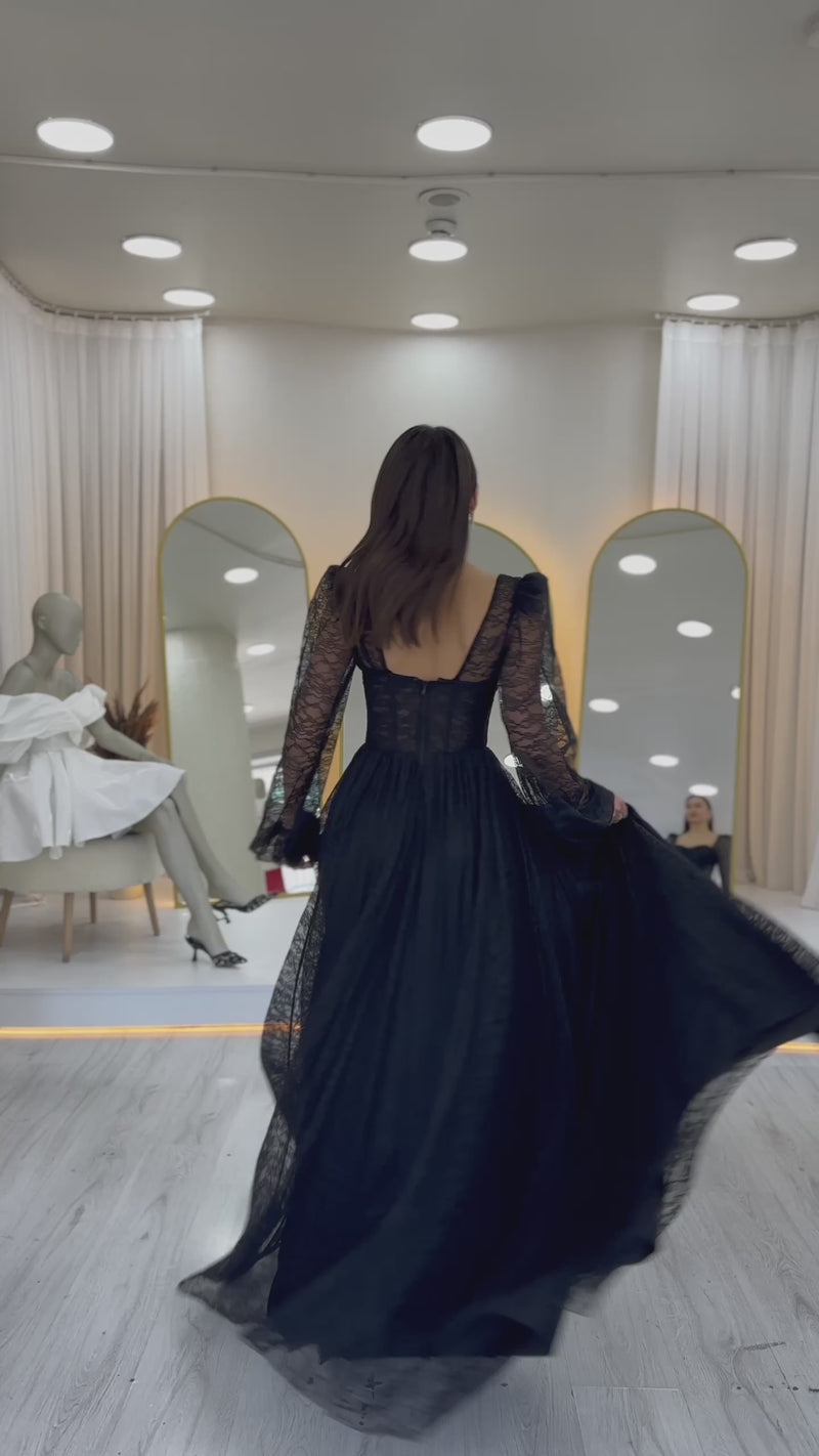 Dantel Kumaş Korse Detaylı Uzun Yırtmaçlı Abiye Elbise