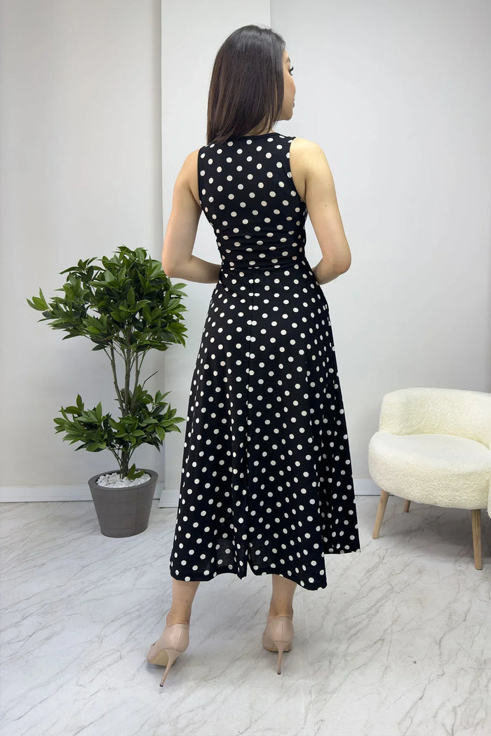Siyah Puantiyeli Kolsuz Elbise