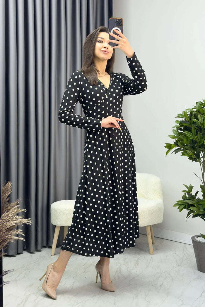Siyah Puantiyeli Uzun Kollu Elbise