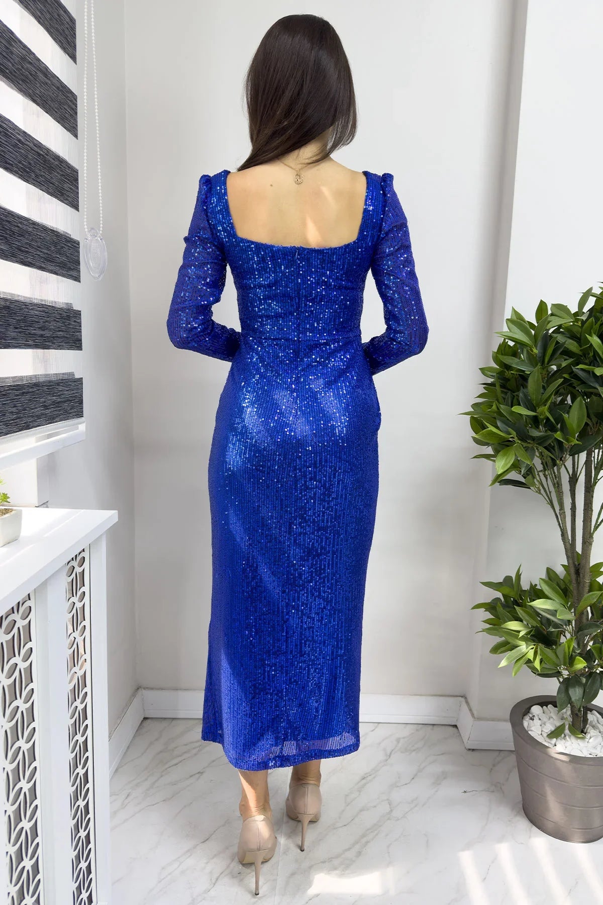 Saks Mavisi Kare Yaka Pul Payet Abiye Elbise