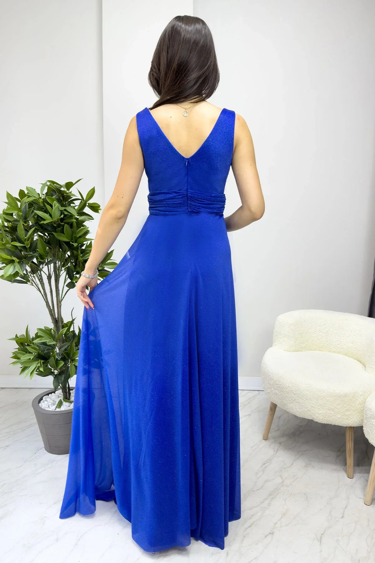 Saks Mavisi Sıfır Kol Transparan Detay Abiye Elbise