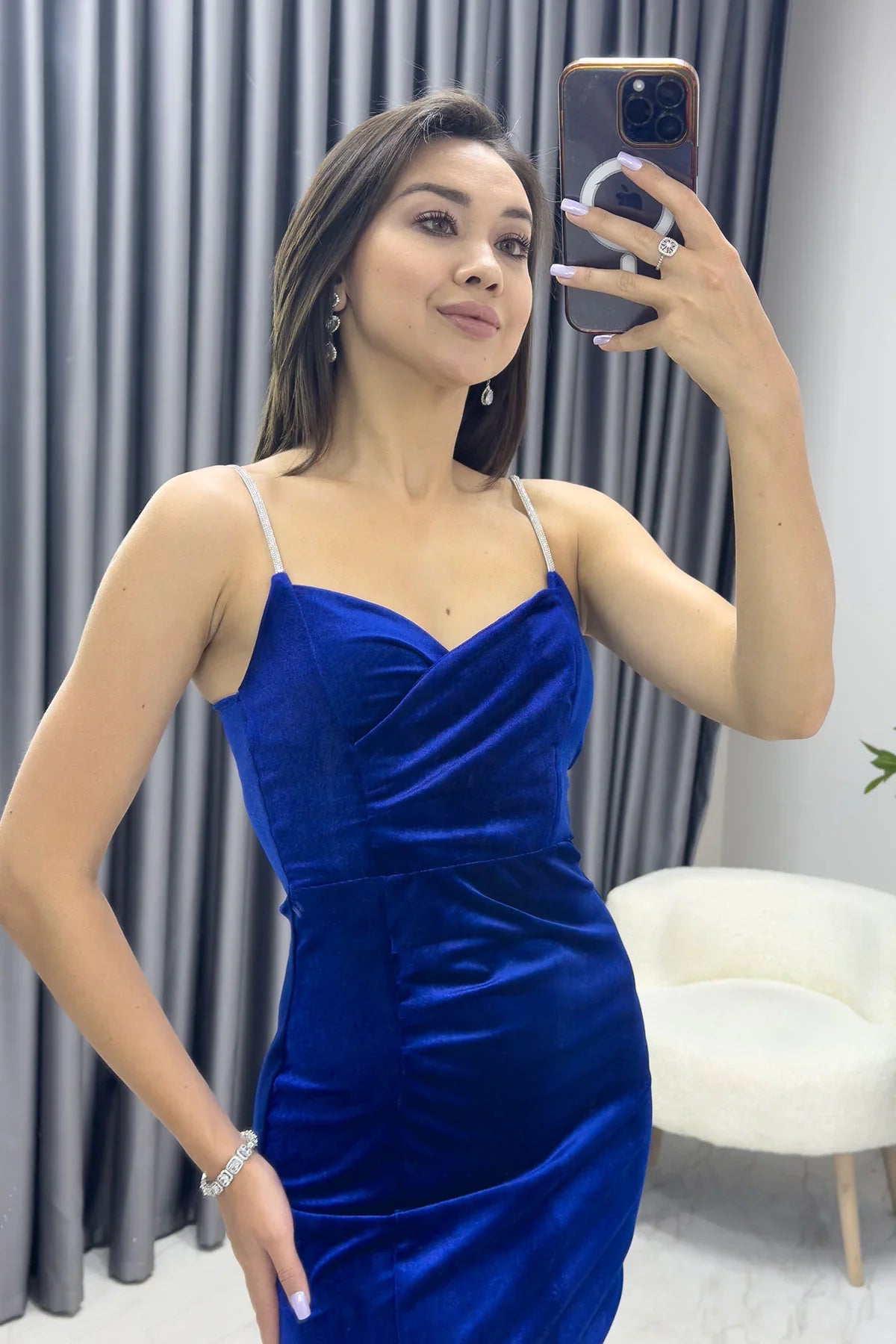 Kadın Saks Taş İnce Askılı Yırtmaçlı Kadife Yeni Sezon Abiye Elbise

