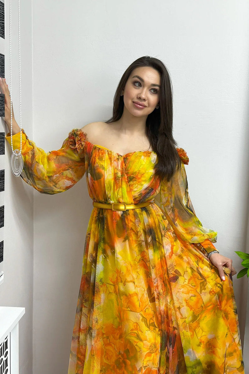 Sarı Düşük Omuz Kemerli Desenli Yırtmaçlı Abiye