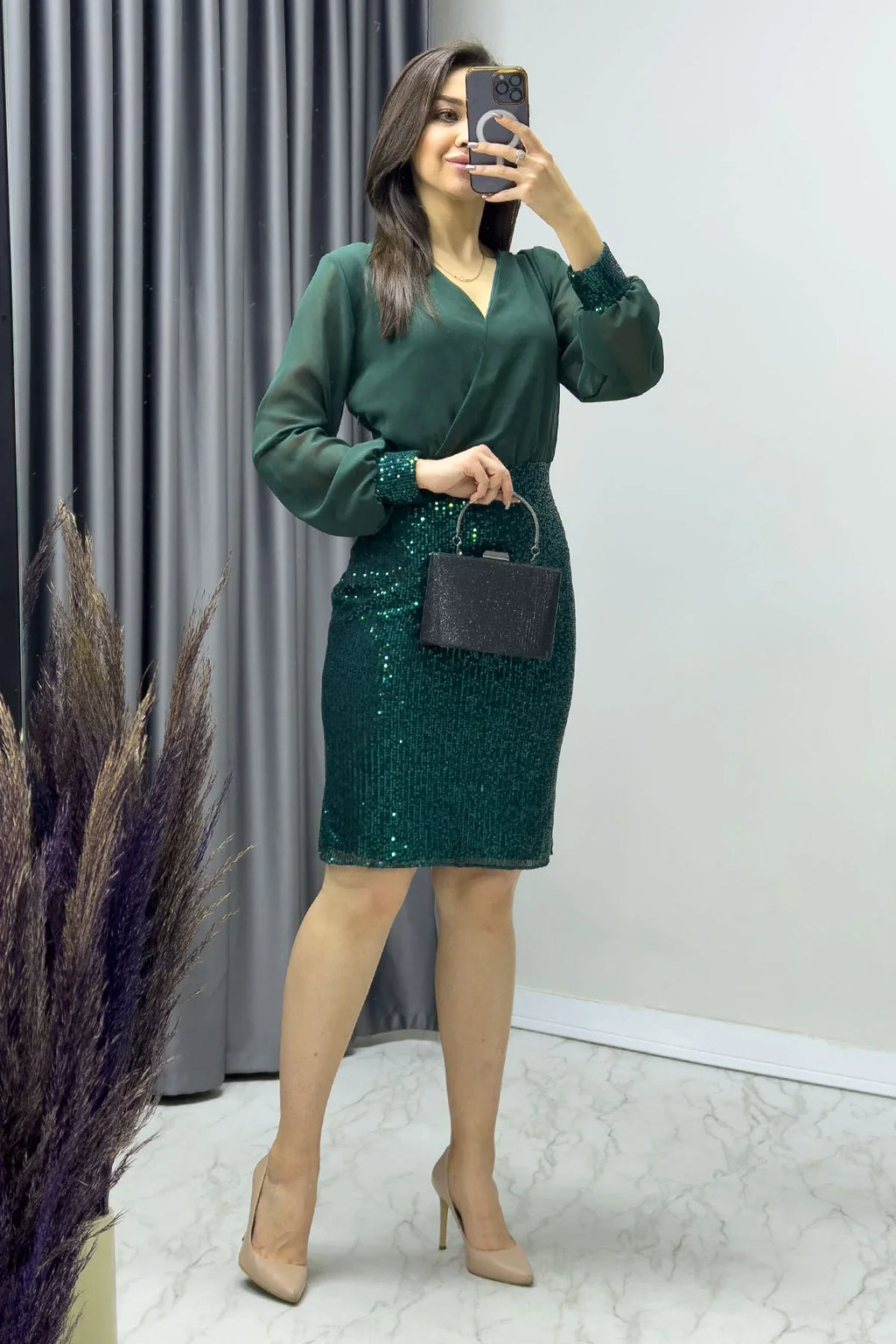 Zümrüt Yeşili Kruvaze Yaka Payet Abiye Elbise

