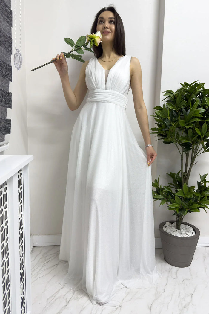 Beyaz Sıfır Kol Transparan Detay Abiye Elbise