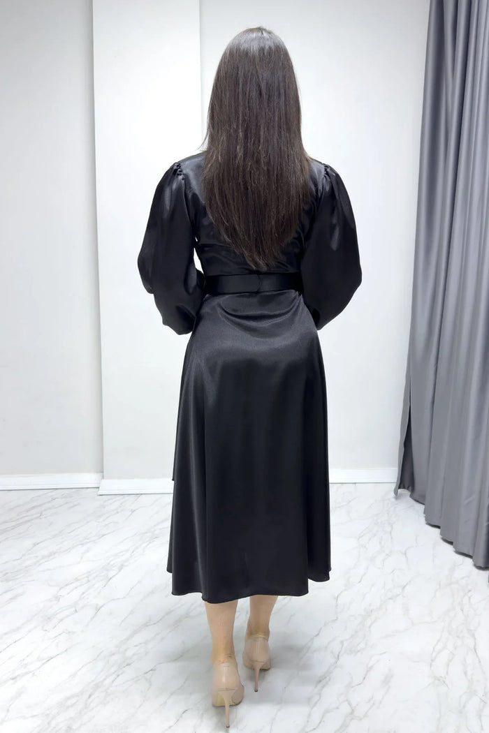 Siyah Kemerli Saten Büyük Beden Abiye Elbise

