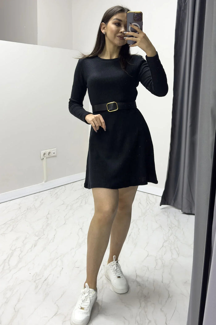 Siyah Kemerli Mini Kaşkorse Uzun Kollu Elbise

