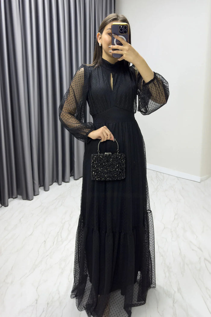 Kadın Siyah Puantiyeli Büyük Beden Elbise

