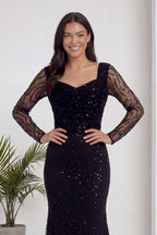 The ZKS siyah boncuk işlemeli degaje yaka abiye elbise ön detaylı poz