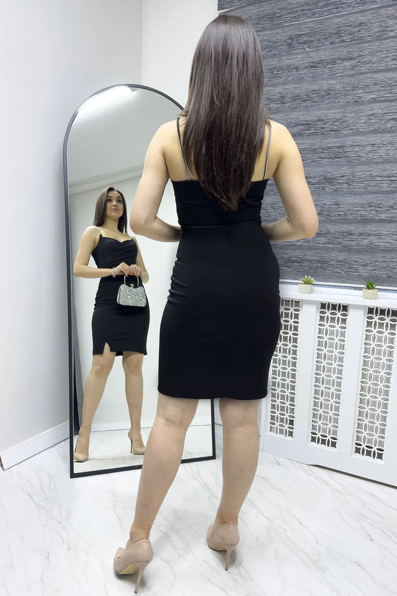 Siyah Taş Askı Yırtmaçlı Krep Mini Elbise

