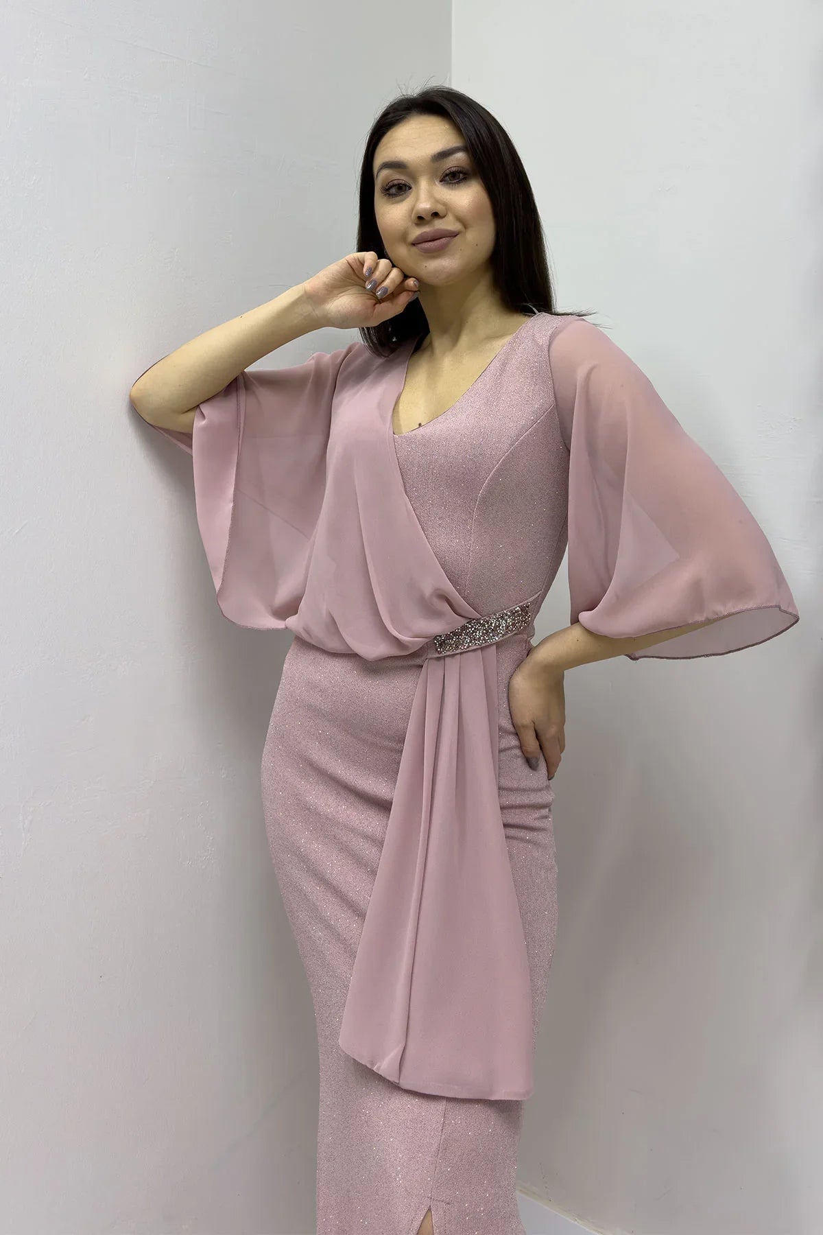 Pudra Taş Detaylı Volan Kol Simli Abiye Elbise

