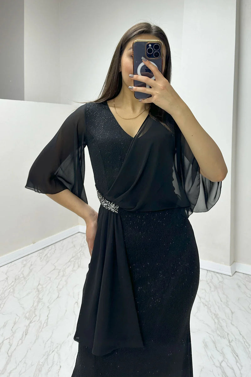 Siyah Taş Detaylı Volan Kol Simli Abiye Elbise

