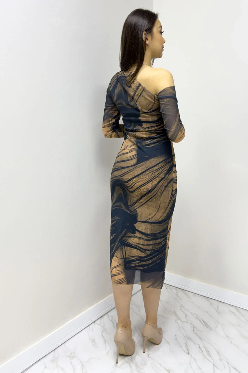 Siyah Tek Omuz Kahverengi Desenli Likralı Tül Elbise

