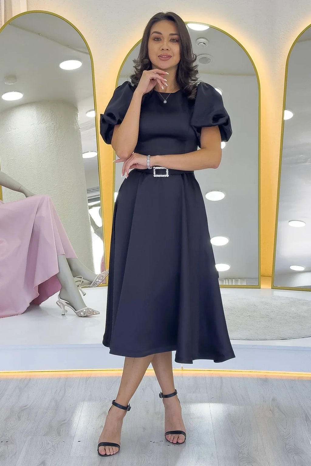 Kadın Siyah Balon Kol Taş Kemerli Midi Boy Saten Abiye Elbise