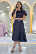 Kadın Siyah Balon Kol Taş Kemerli Midi Boy Saten Abiye Elbise