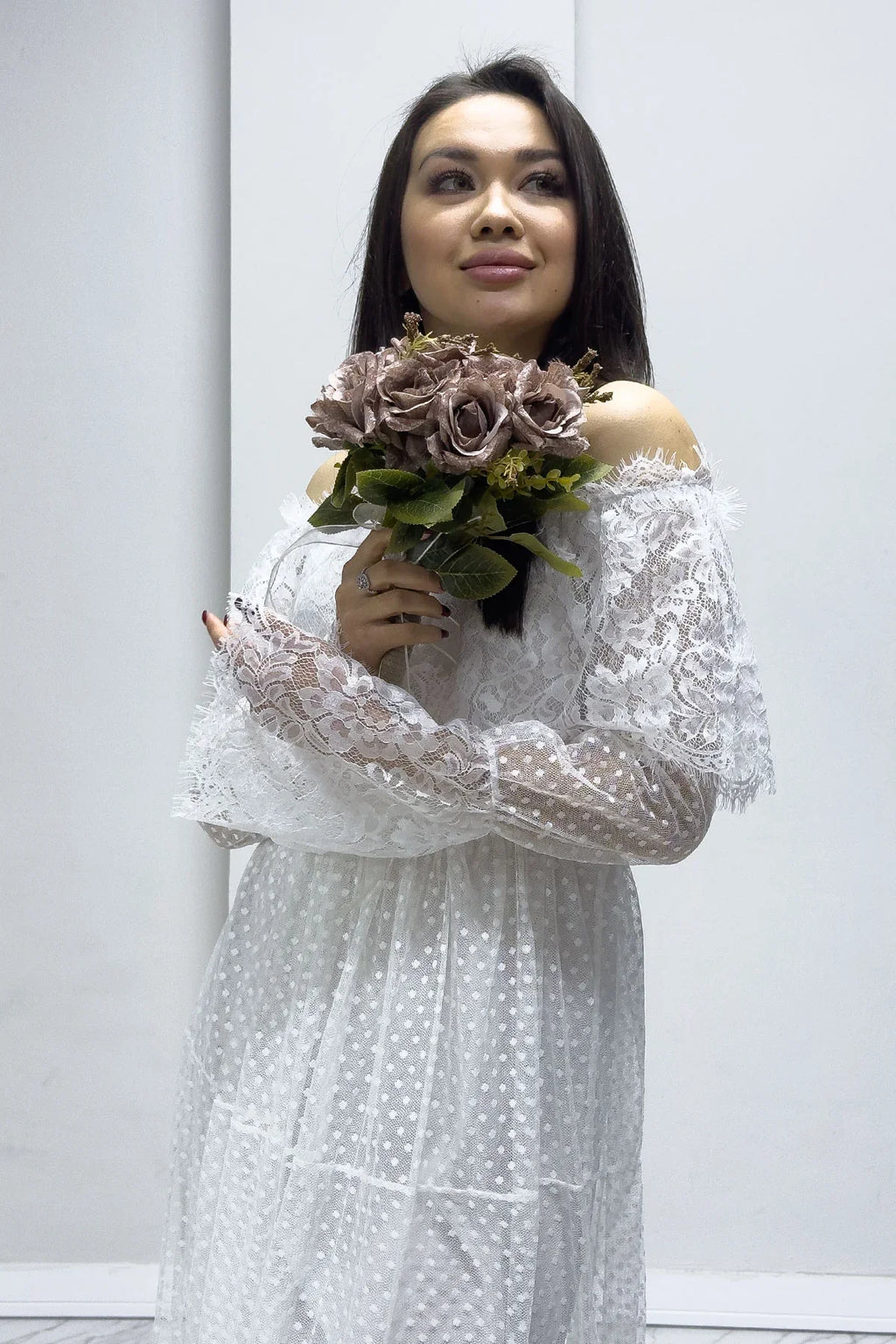 Beyaz Uzun Kol Tül Carmen Madonna Yaka Güpür Büyük Beden Elbise

