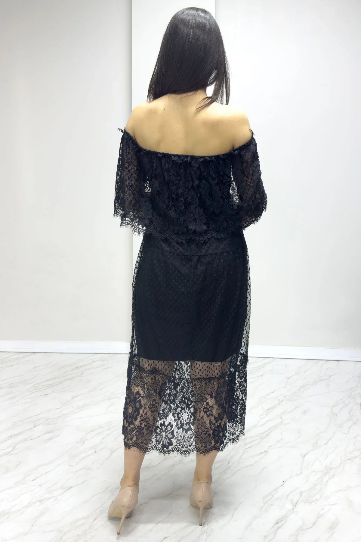 Siyah Uzun Kol Tül Carmen Madonna Yaka Güpür Büyük Beden Elbise

