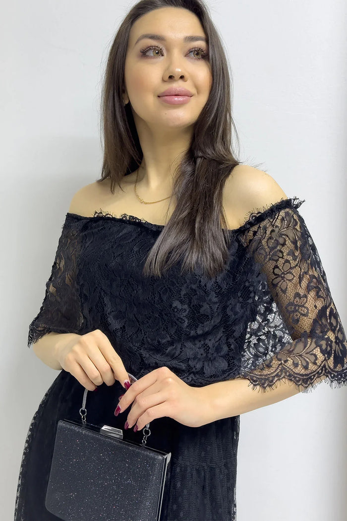 Siyah Güpür Detay Carmen Yaka Madonna Büyük Beden Elbise

