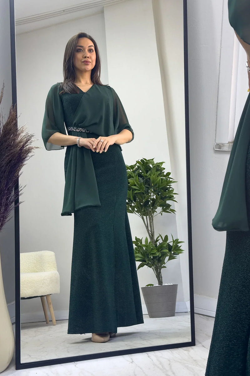 Zümrüt Yeşili Taş Detaylı Volan Kol Simli Abiye Elbise