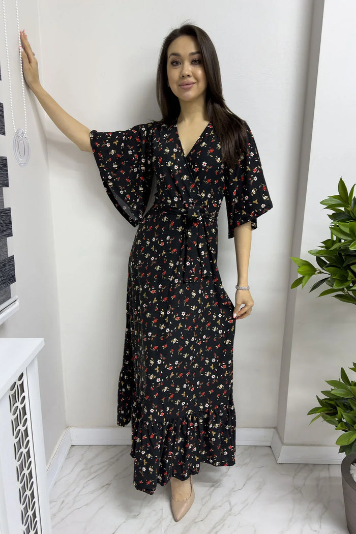 Siyah Krep Mini Çiçek Desen Valonlu Elbise