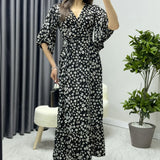 Siyah Krep Çiçek Desen Valonlu Elbise