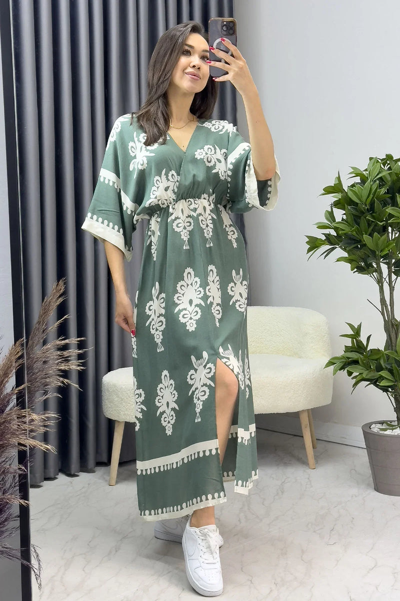 Kadın Yeşil Yırtmaç Detaylı Kruvaze Yaka Uzun Yazlık Elbise