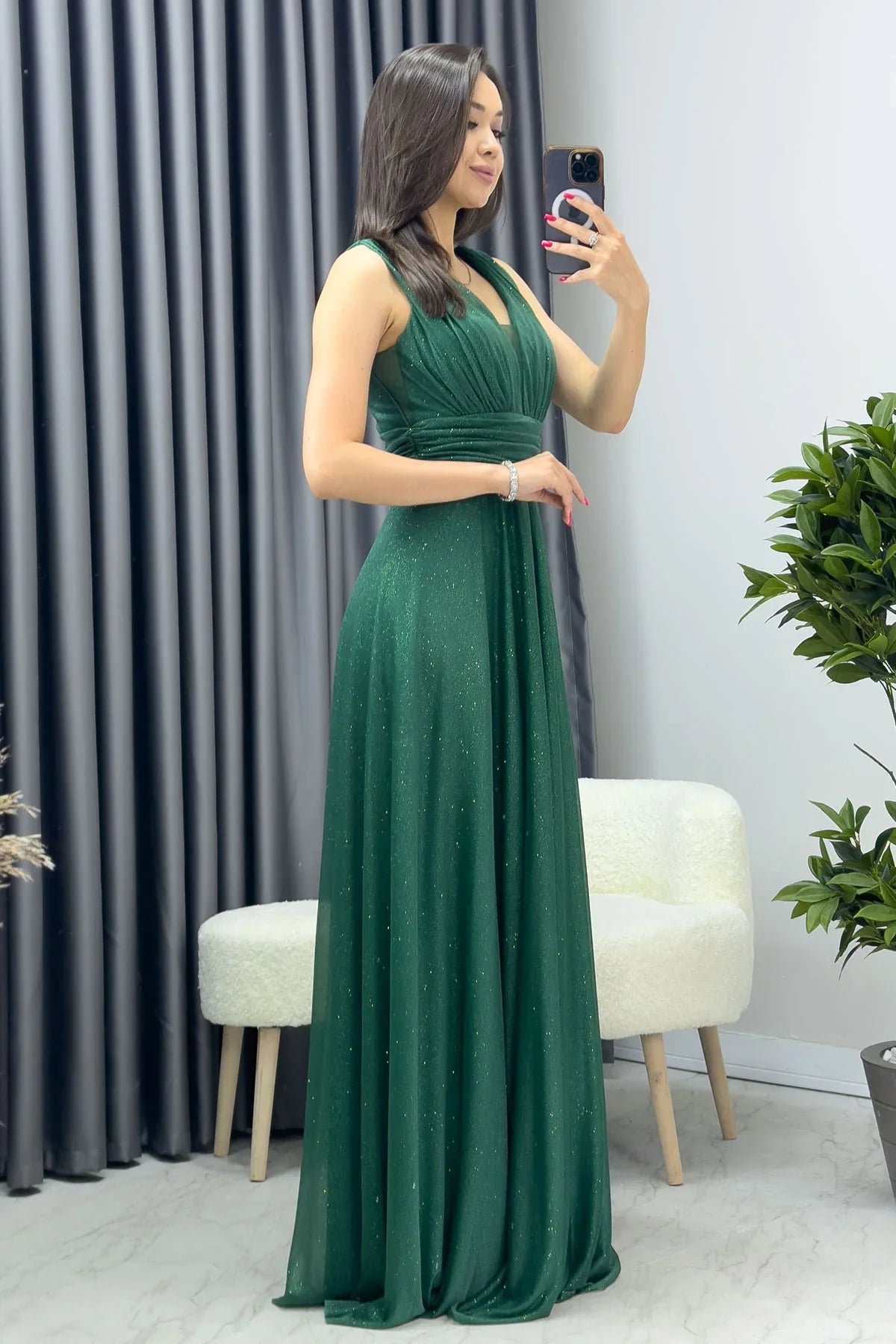 Zümrüt Yeşili Sıfır Kol Transparan Detay Abiye Elbise