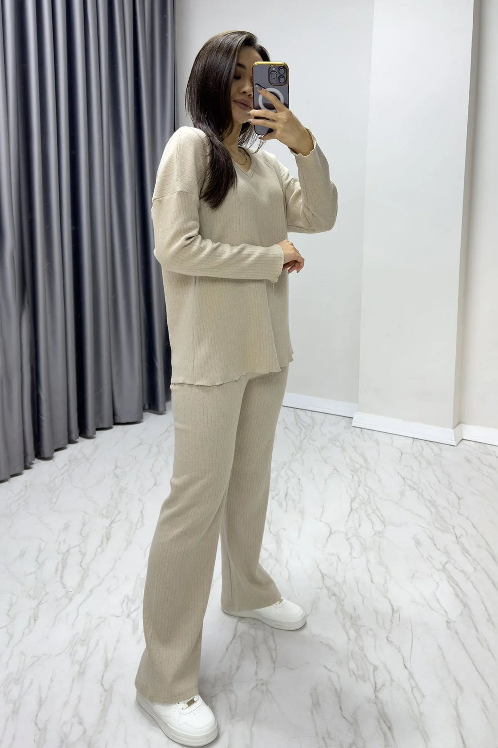 Kadın Ekru V Yaka Alt Üst Takım - Elbise Delisi