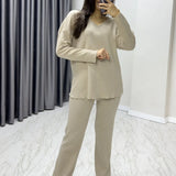 Kadın Ekru V Yaka Alt Üst Takım