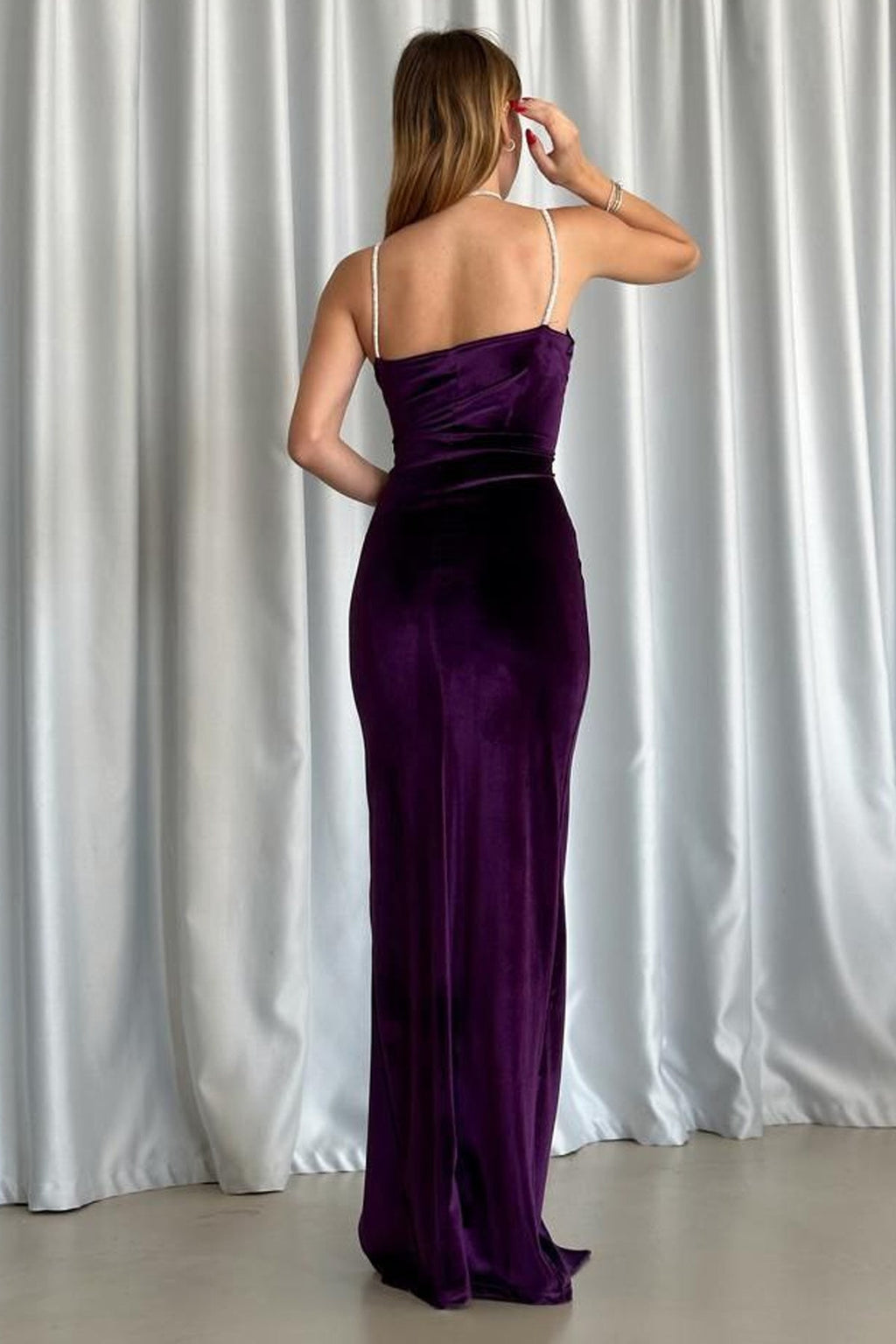 Kadın Mor Taş İnce Askılı Yırtmaçlı Kadife Yeni Sezon Abiye Elbise - Elbise Delisi