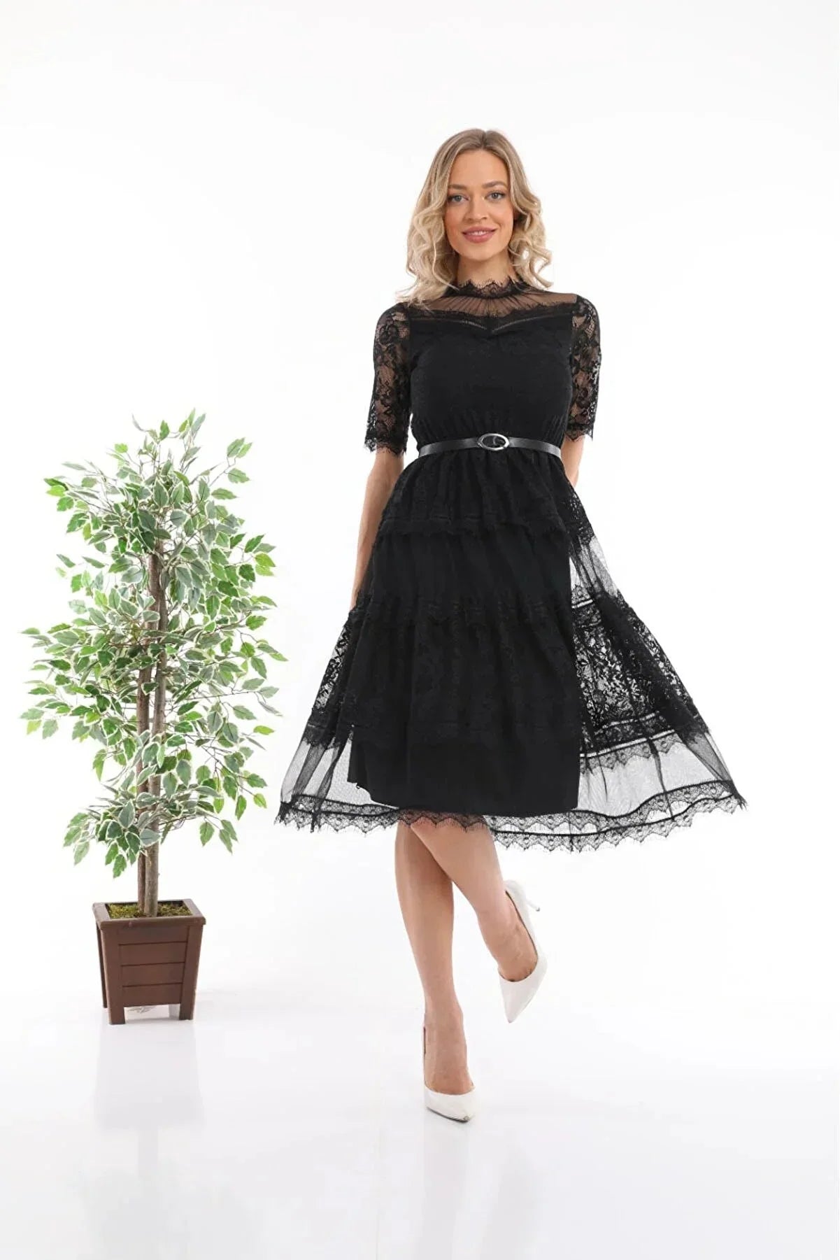 Siyah Kısa Kol Güpürlü Abiye Elbise - Elbise Delisi