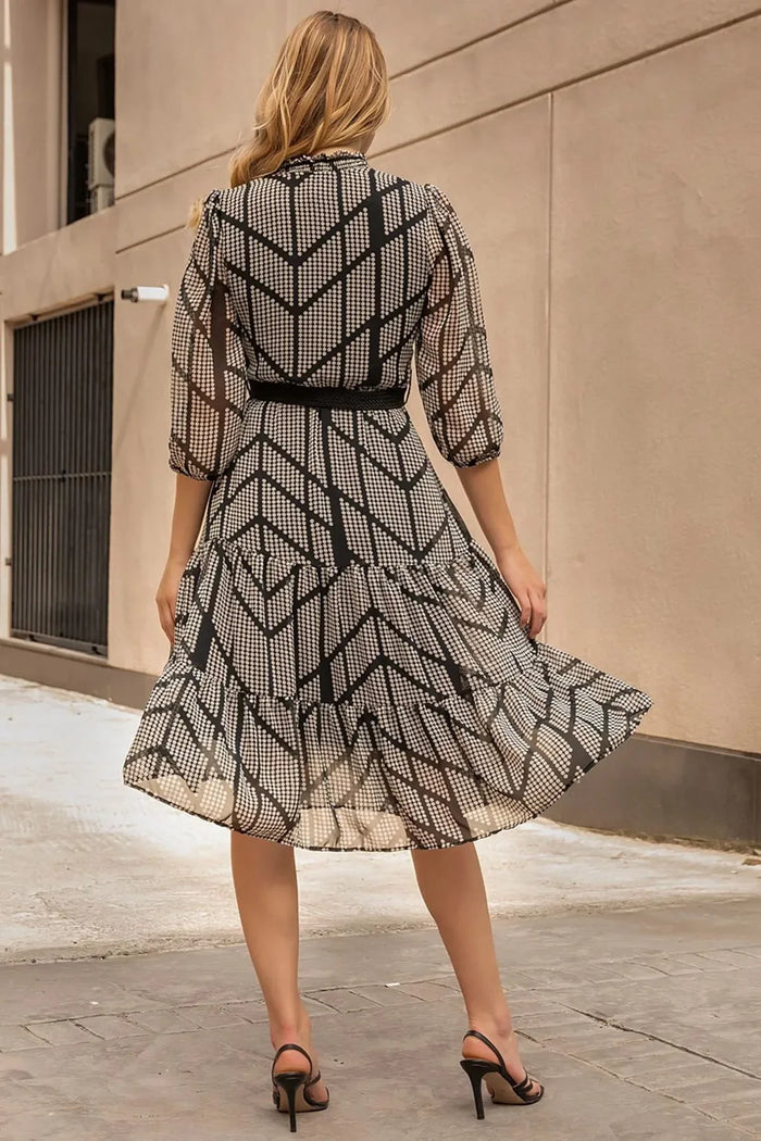 Siyah Puantiyeli Yaka Bağlamalı Kemerli Büyük Beden Şifon Elbise - Elbise Delisi